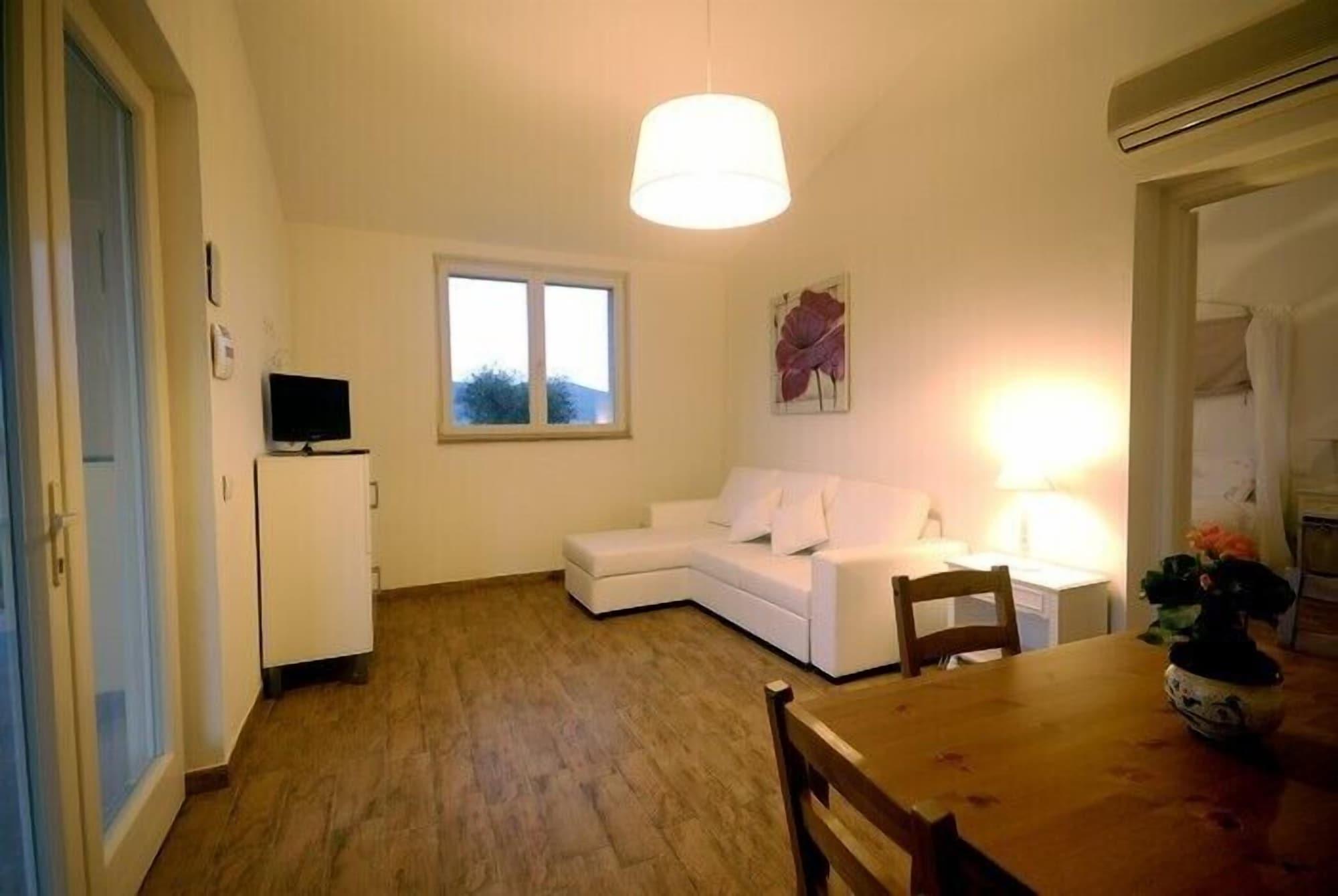 Pietriccio Rosso Hotel La Campigliola Kültér fotó