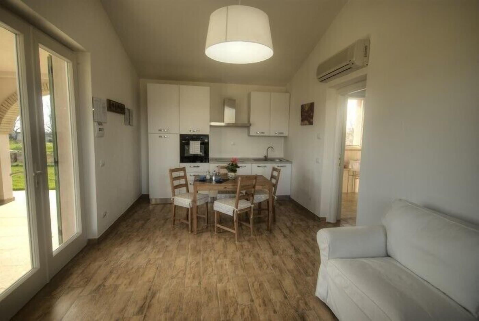 Pietriccio Rosso Hotel La Campigliola Kültér fotó