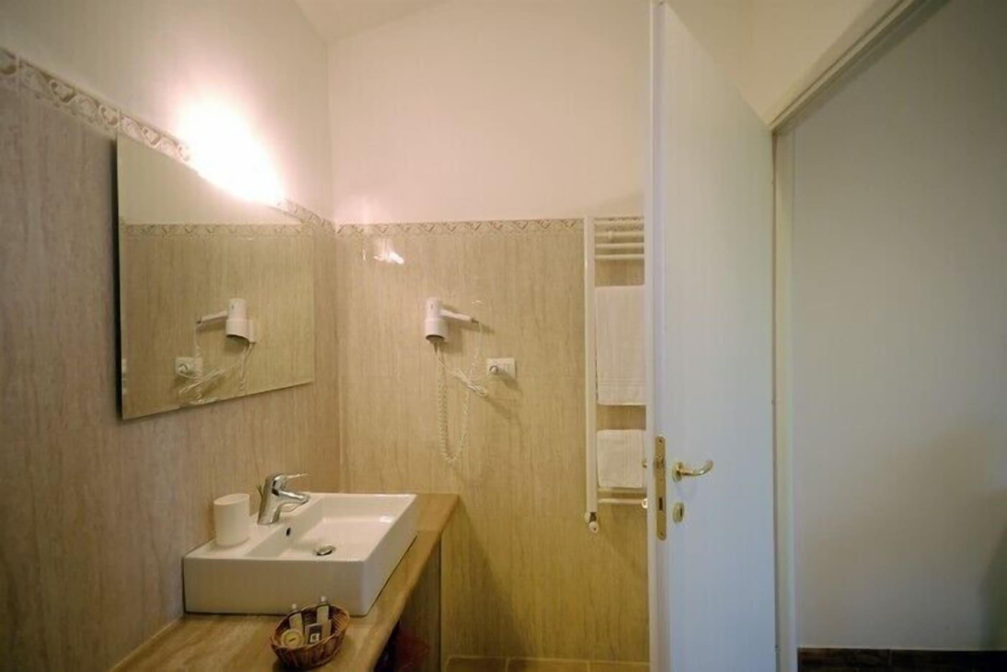 Pietriccio Rosso Hotel La Campigliola Kültér fotó