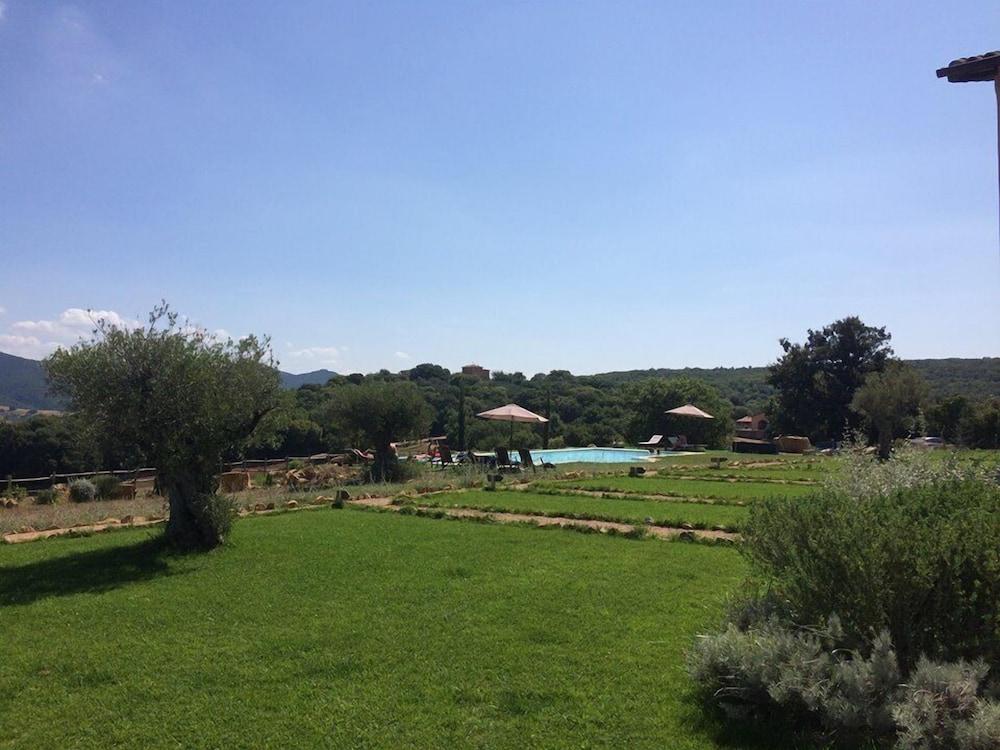 Pietriccio Rosso Hotel La Campigliola Kültér fotó