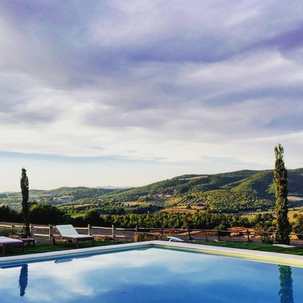 Pietriccio Rosso Hotel La Campigliola Kültér fotó